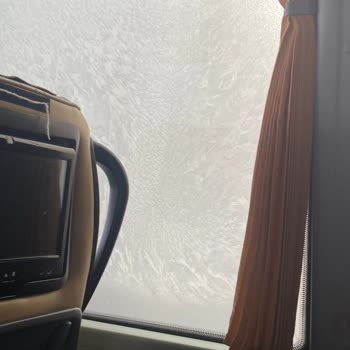 Soğuk Otobüs Yolculuğu: Donuyoruz!