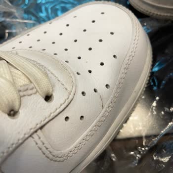 Garanti Reddi: Air Force Ayakkabıda Erken Yıpranma Sorunu