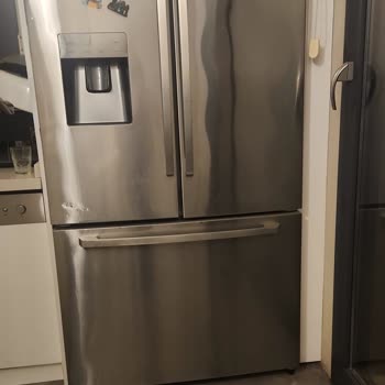 Electrolux Refrigerator Cooling Problem Persists Despite Multiple Repairs