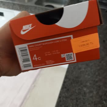 Kayıtlar Var Ama Fiş Yok: Nike Mağazasında Hayal Kırıklığı