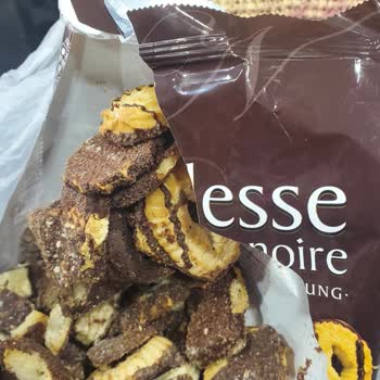 Bayat Ve Yapışık Alman Kurabiyeleri: Carrefour SA'dan Hayal Kırıklığı