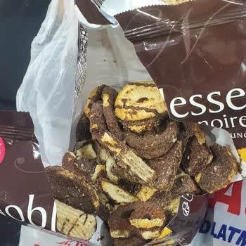 Bayat Ve Yapışık Alman Kurabiyeleri: Carrefour SA'dan Hayal Kırıklığı