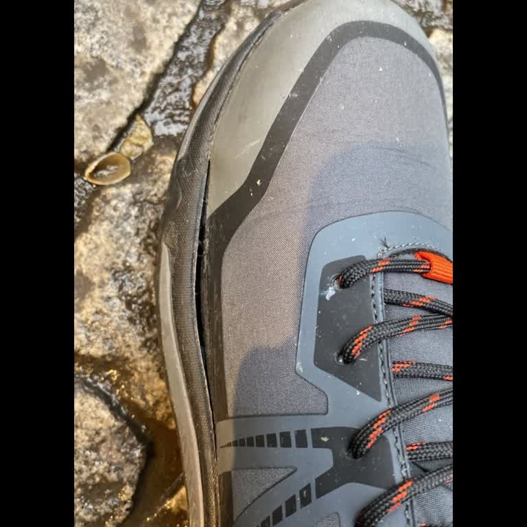 3 Günlük Ayakkabının Tabanı Ayrıldı, İade Kabul Edilmedi