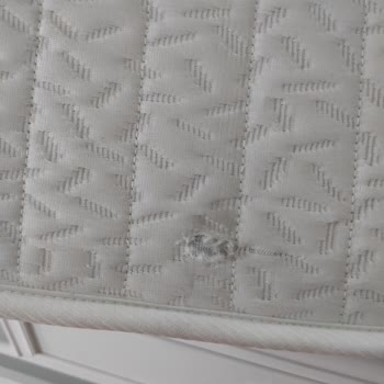 Çilek Mobilya'dan Aldığımız Yatak Yırtık Çıktı