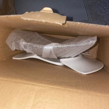 Kırık Ürün Ve Yetersiz Müşteri Hizmeti