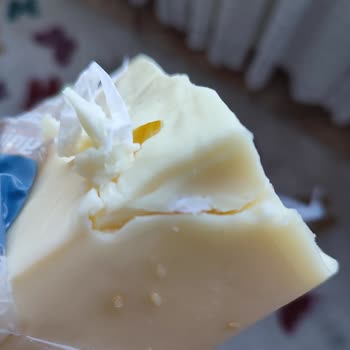 Kaşar Peynirinden Çıkan Plastik Şok Etti!