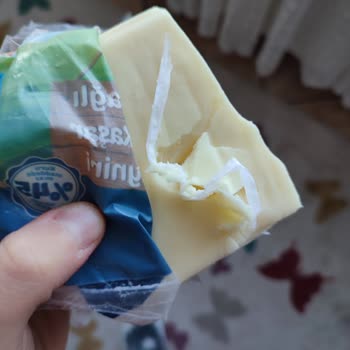 Kaşar Peynirinden Çıkan Plastik Şok Etti!