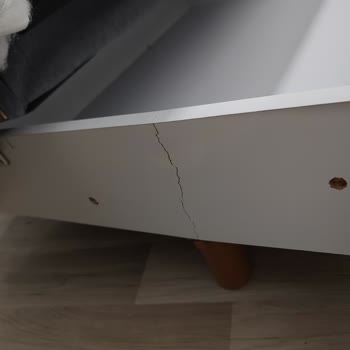 Kırık Koltuk Ve İlgisiz Müşteri Hizmeti Sorunu
