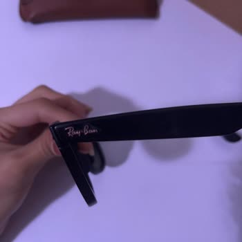 Rayban Gözlük Çerçevesinde Solma Ve Müşteri Hizmetleri Sorunu