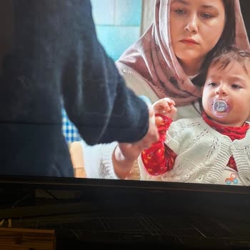 Televizyonumun Ekranında Sürekli Lekeler Çıkıyor