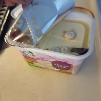 Migros Süzme Peynirde Küf Şoku