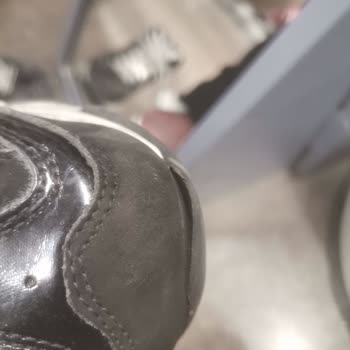 Skechers Ayakkabıda Kalite Sorunu Ve Mağaza İlgisizliği