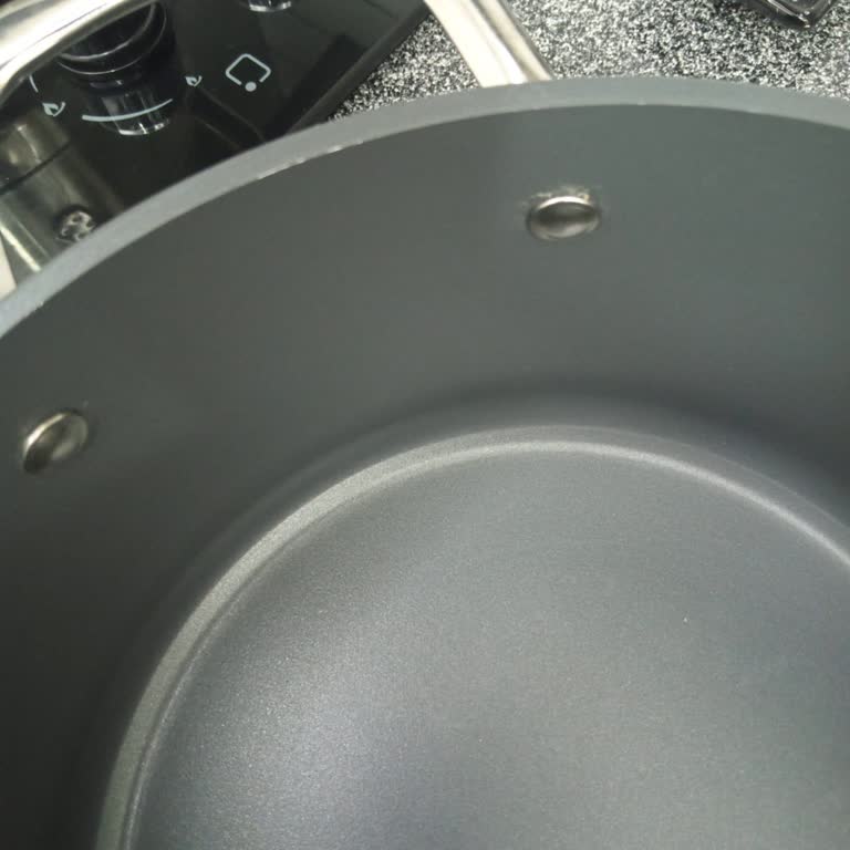 Tencere Setinde Kalite Sorunu Ve Yetersiz Müşteri Hizmeti