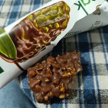 Çikolatadan Karınca Çıktı: Tedirginlik Yaratan Deneyim