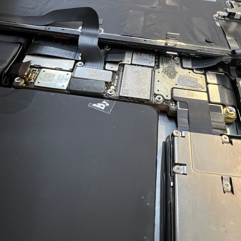 Apple Servisinde Şok: Cihazda Sıvı Teması İddiası