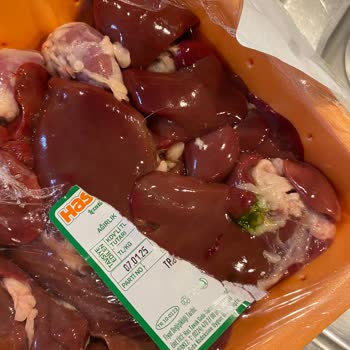 Bozuk Ciğerler Ve Donuk Tavuklarla Karşılaştım