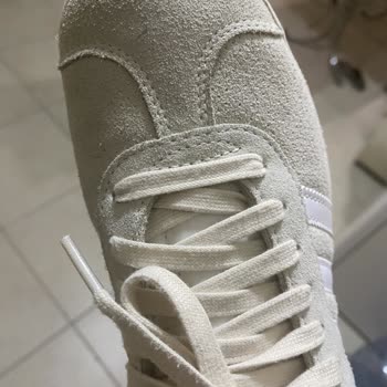 Adidas Gazelle Ayakkabıda Renk Değişimi Sorunu