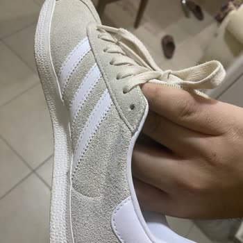 Adidas Gazelle Ayakkabıda Renk Değişimi Sorunu