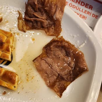 Neomarin AVM'de Hayal Kırıklığı: Pahalı Ve Kalitesiz İskender