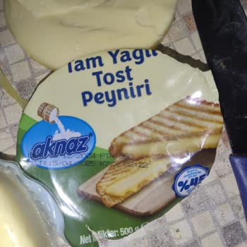 BİM Marketten Alınan Kaşar Peynirinde Tanımlanamayan Madde Şoku