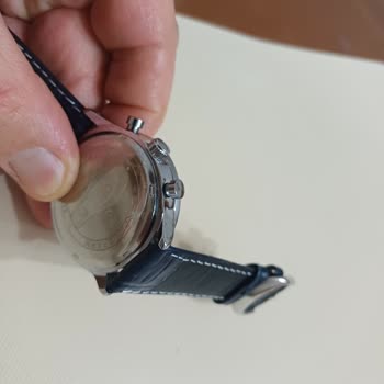 Aliexpress Sold Me a Defective OCHSTIN Watch and Fake Xiaomi Flash Drive