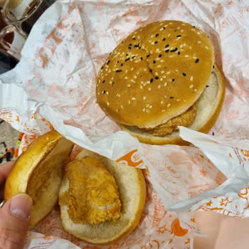 Popeyes'ten Gelen Boş Burgerler: Hakaret Mi, Hata Mı?