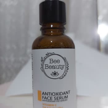 Renk Ve Yapı Değişikliği Olan C Vitamini Serumu