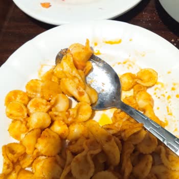 Bulaşık Teli Skandalı: Öğrenci Sağlığı Tehlikede!