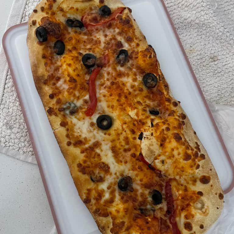 İçeriksiz Pizzetta Hayal Kırıklığı