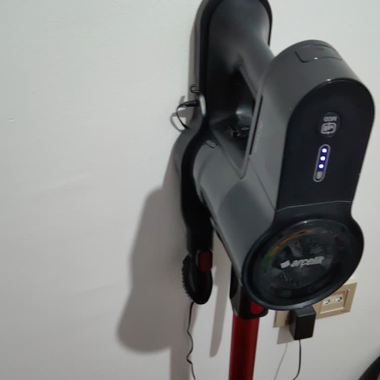 Dikey Şarjlı Süpürge Batarya Sorunu Yine Tekrarladı