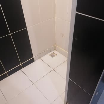 Aile Havuzunda Hijyen Sorunları Ve Yetersiz Hizmet