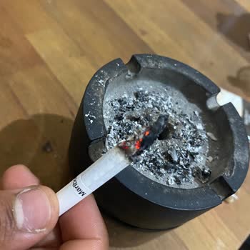 Marlboro Edge Sigara İçindeki Yabancı Maddeler