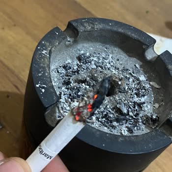 Marlboro Edge Sigara İçindeki Yabancı Maddeler