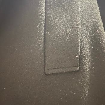 Zara Kabanlar Hızla Tüyleniyor!