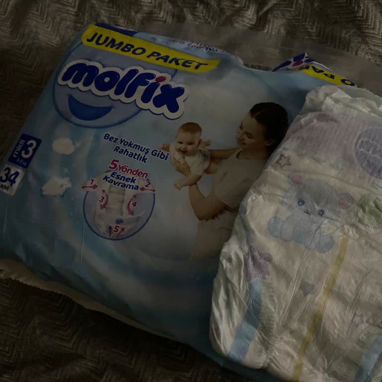 Molfix Bebek Bezinde Yoğun Plastik Ve Kimyasal Koku Sorunu