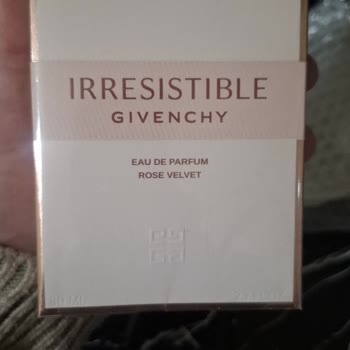 Yanlış Marka Parfüm Gönderimi Ve İletişimsizlik Sorunu