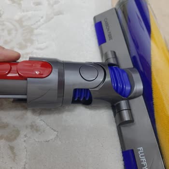 Dyson Süpürge Hayal Kırıklığı: Ağır, Çizikli Ve İade Sürecinde Sorunlar