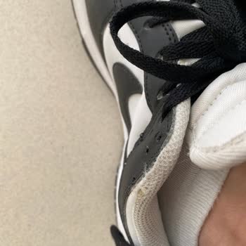 Kısa Sürede Deforme Olan Nike Ayakkabı Hayal Kırıklığı
