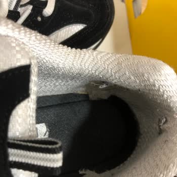 Skechers Ayakkabıda Erken Yıpranma Ve Garanti Sorunu