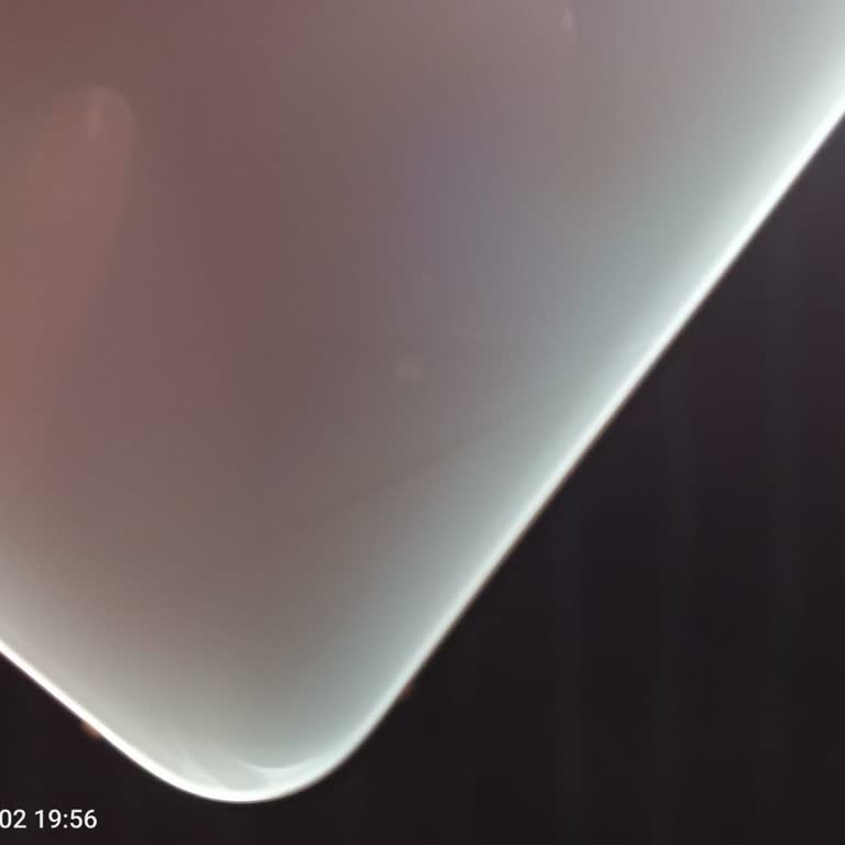 İphone Arka Cam Kırığına Çözüm Bulunamıyor!