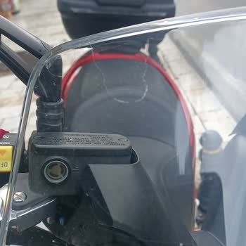 Kymco Downtown 250i'nin Kronik Vernik Sorunu