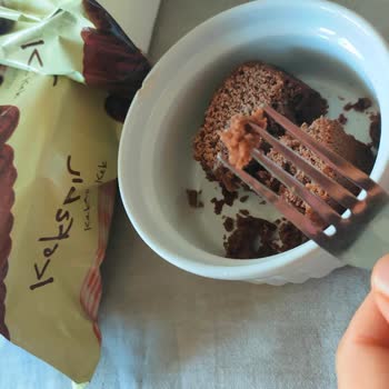 Kekspır Kakaolu Kek'te Kıl Şoku