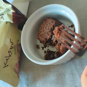 Kekspır Kakaolu Kek'te Kıl Şoku