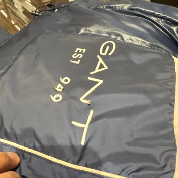 Gant Marka Yelekte Deformasyon: Ürün Değişimi Veya İade Talebi