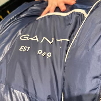 Gant Marka Yelekte Deformasyon: Ürün Değişimi Veya İade Talebi