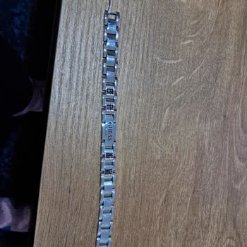 Defolu Ürün Ve Yetersiz Müşteri Hizmeti: Guess Bileklik Sorunu