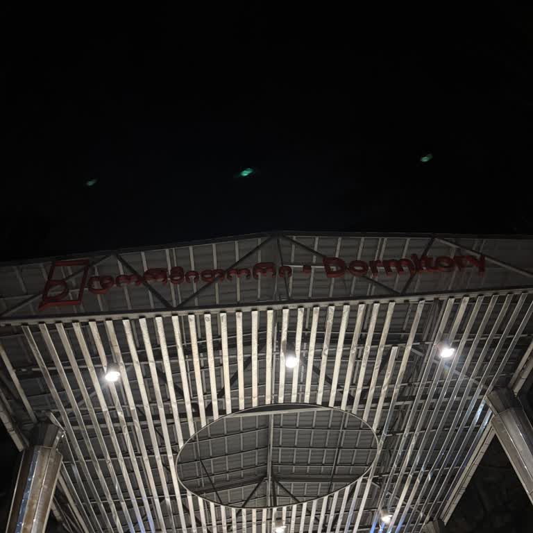 Konforsuz Otobüs Ve Yetersiz Otel Deneyimi