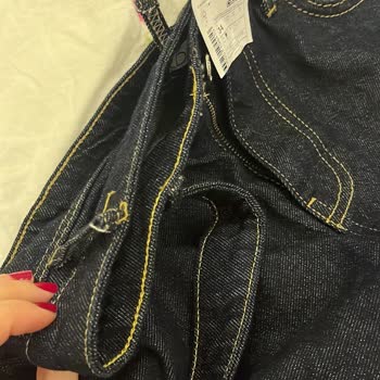 DeFacto'dan Gelen Kusurlu Jean Ve Yorum Sansürü