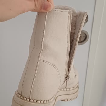 LCW Waikiki Kar Botu Ayağıma Zarar Verdi