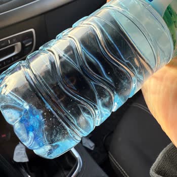 Saylak Su İçinden Beyaz Tortular Çıktı